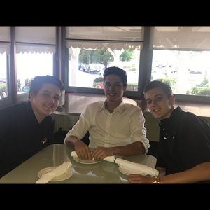 Meet your Posher, Brett